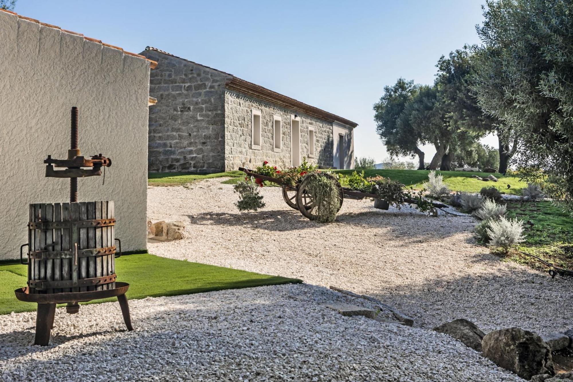 Uddastri Retreat Arzachena Extérieur photo